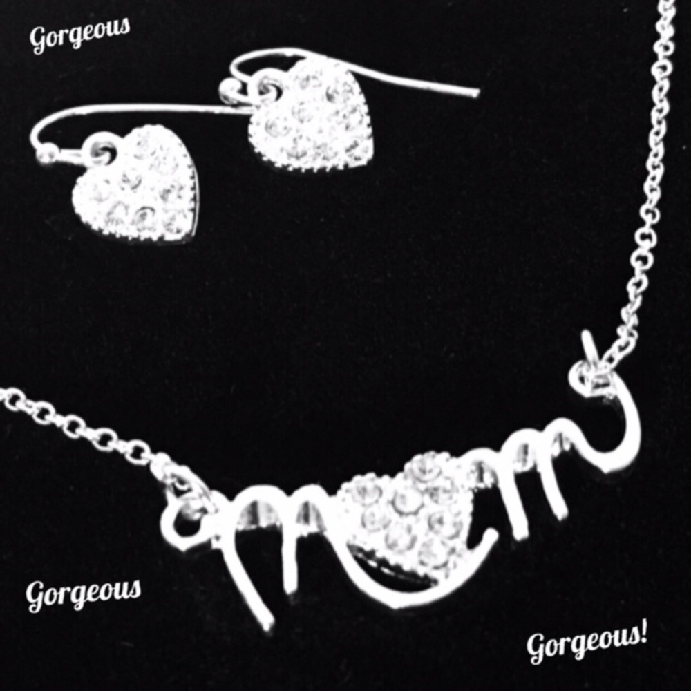 🎁 NWT Silver Heart Mom Necklace Earring Gift Set